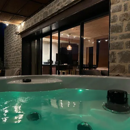 Lechappee Des Causses * Mostuéjouls