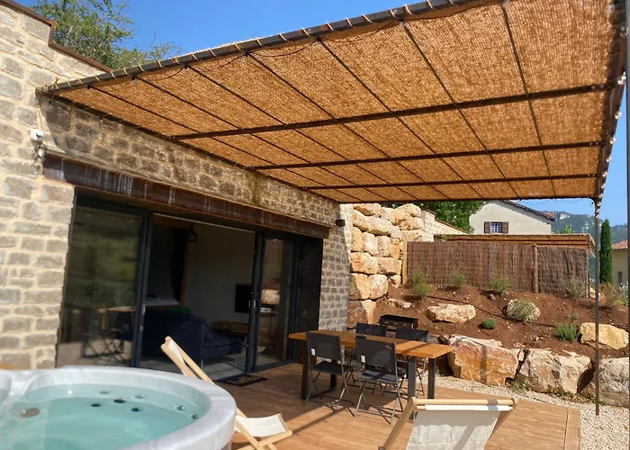 Lechappee Des Causses